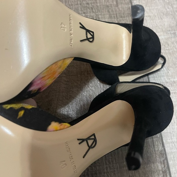 👻SPOOKTACULAR SALE 👻 -
NWOT Paul Andrew Slingback Pump - Picture 10 of 12